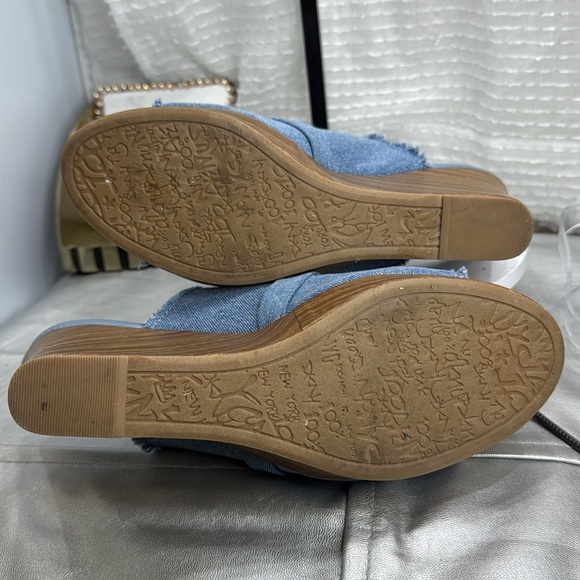 (A) DKNY CECE/HYS-2108 women's distressed denim platform shoes with silver,Sz 9M - Picture 7 of 12